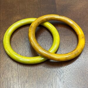 Vintage Bakelite bangle bracelet